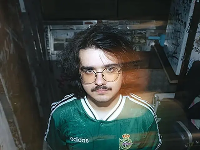 Aeronave Adolescente