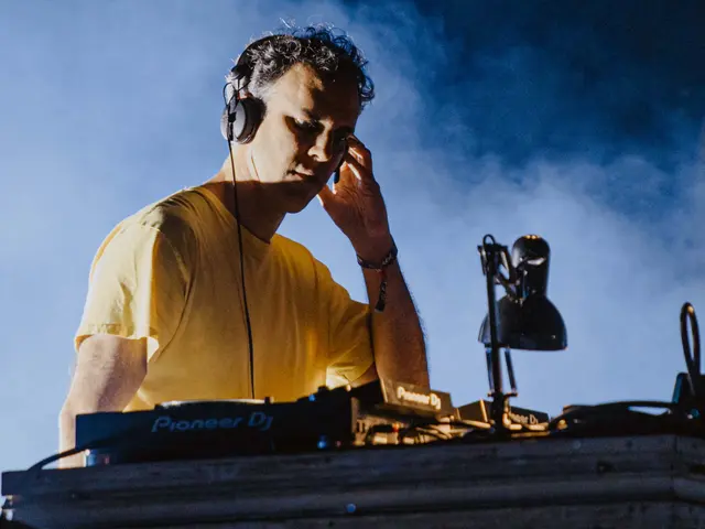 Four Tet